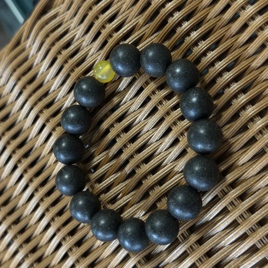 Water · Deep Orchid bracelet, black beads
